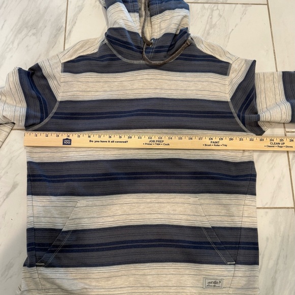 Eddie Bauer Camp Fleece Pullover Hoodie with Front Kangaroo Pocket. Size Large - Picture 5 of 12
